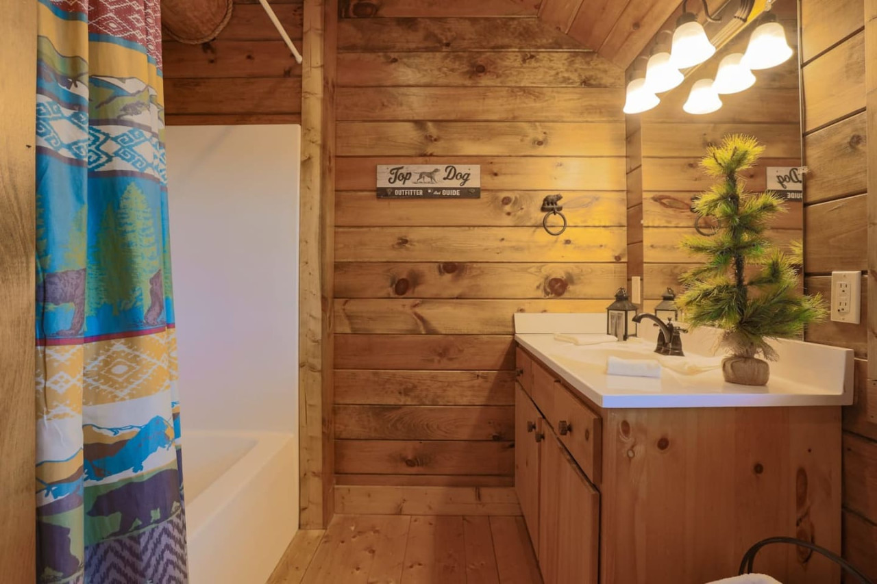 Log Cabin with Hot Tub and Games - Photo 5