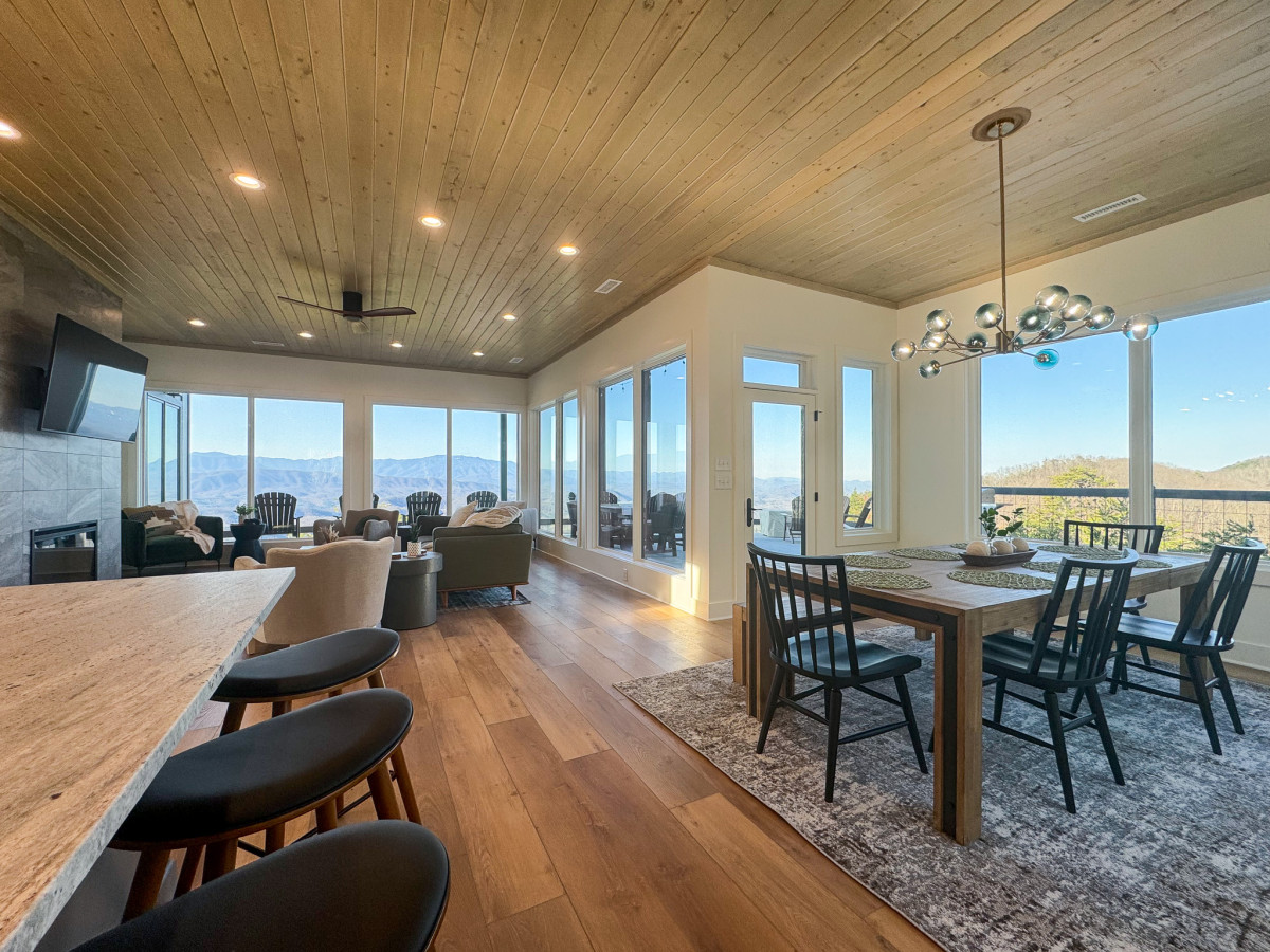 180° Panoramic Views of the Smokies! 4