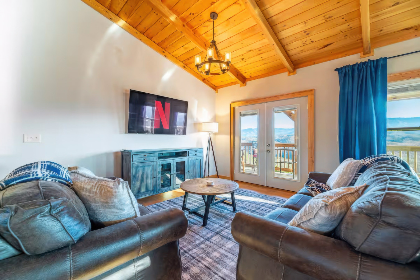 Mountain Views Retreat - Photo 4