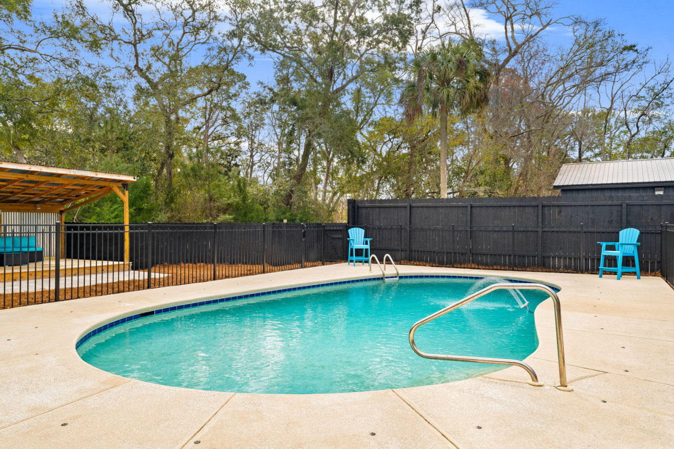 NEW! The Salt Haus Cabin|Boat Parking|Pool|Volleyball|Fire Pit - Photo 3