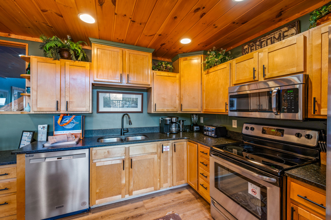 Summit & Soak - Photo 5