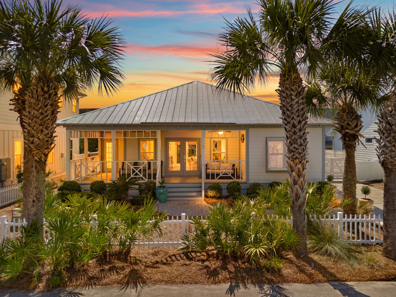 🌅 Golden Sun – Stylish 30A Beach Retreat | Walk to Gulf | Sleeps 8🏖️