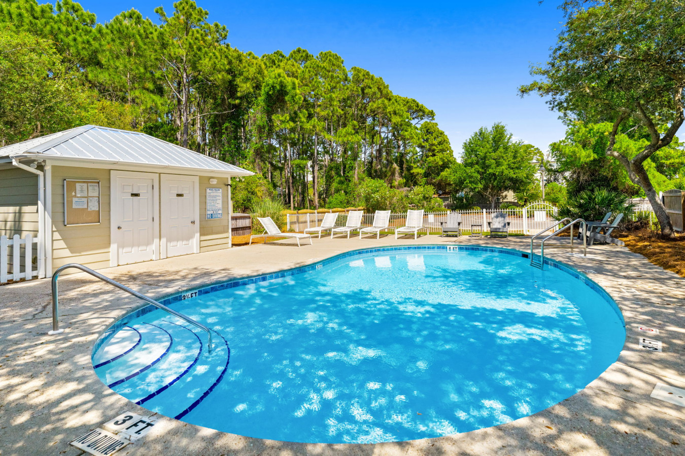 🌅 Golden Sun – Stylish 30A Beach Retreat | Walk to Gulf | Sleeps 8🏖️ - Photo 5