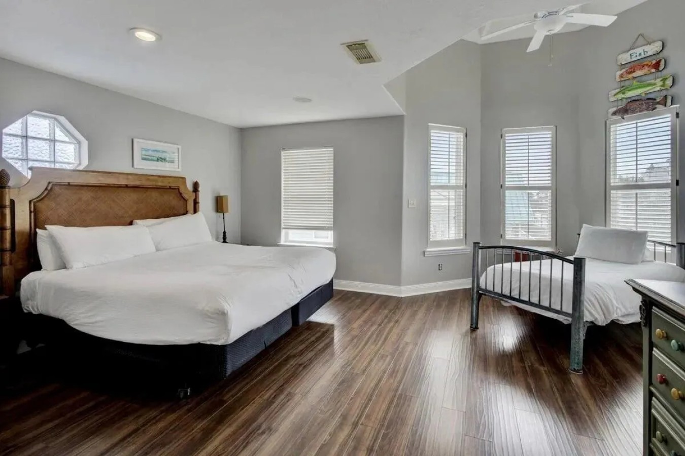NEW! Family Fun By the Beach|Oceanview|Heated Pool|Walk to Beach - Photo 5