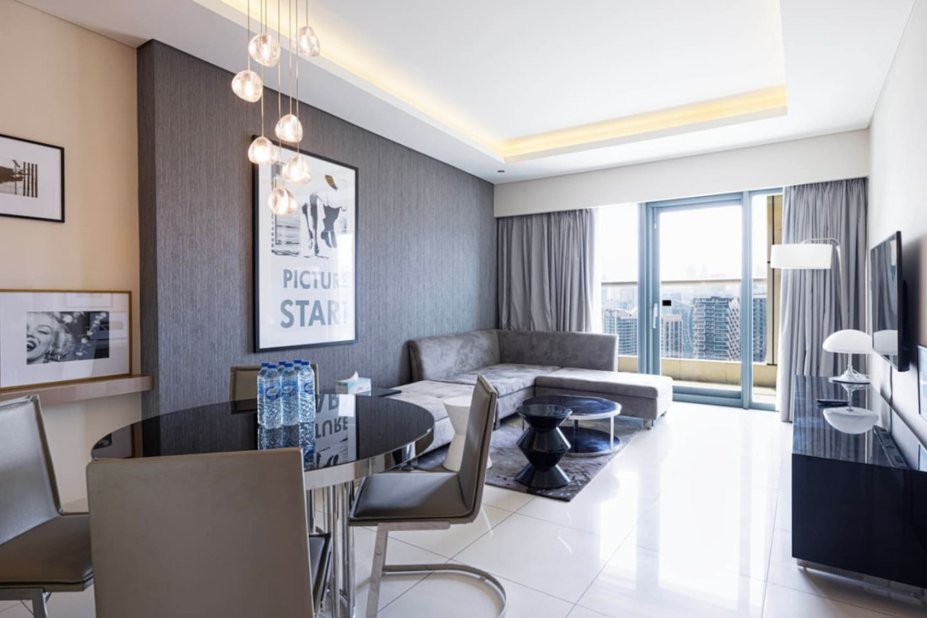Amazing Paramount One bedroom image 6
