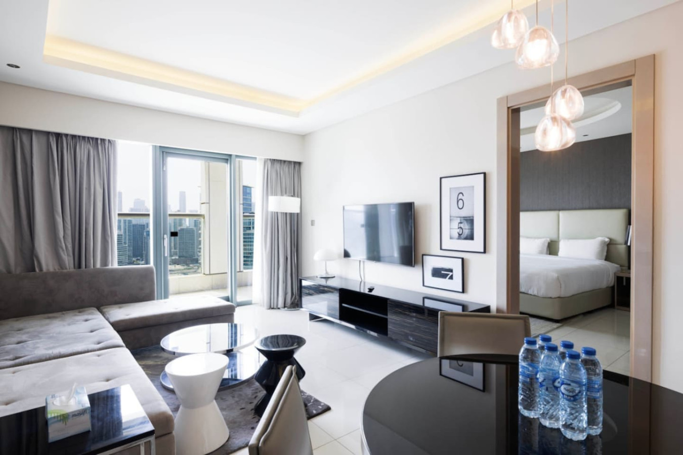 Amazing Paramount One bedroom image 5