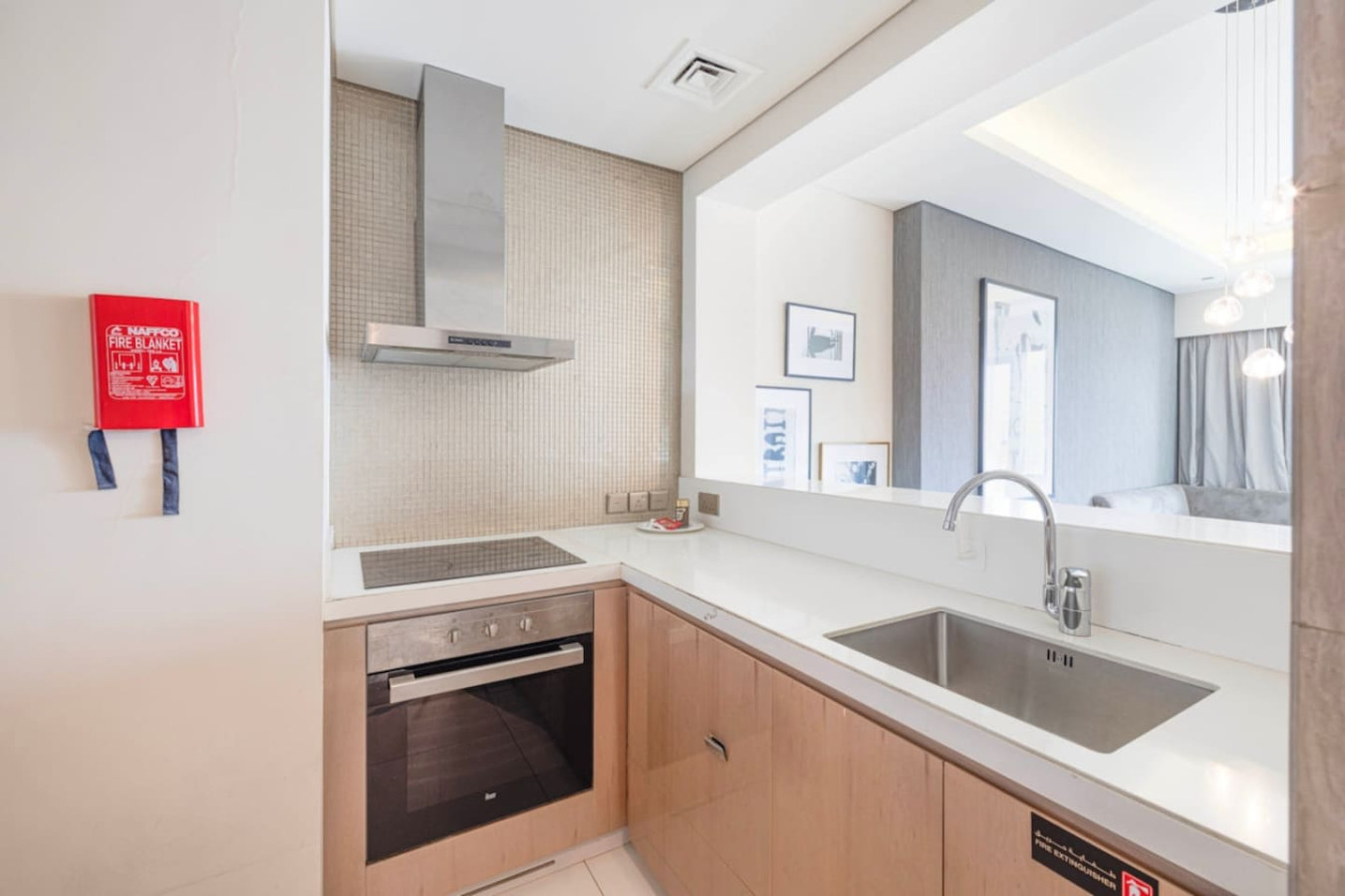 Amazing Paramount One bedroom image 10