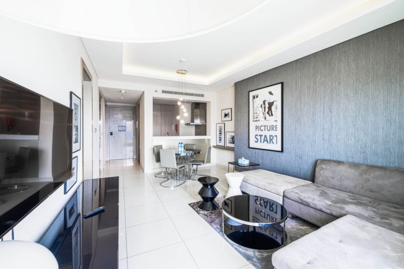 Amazing Paramount One bedroom image 7