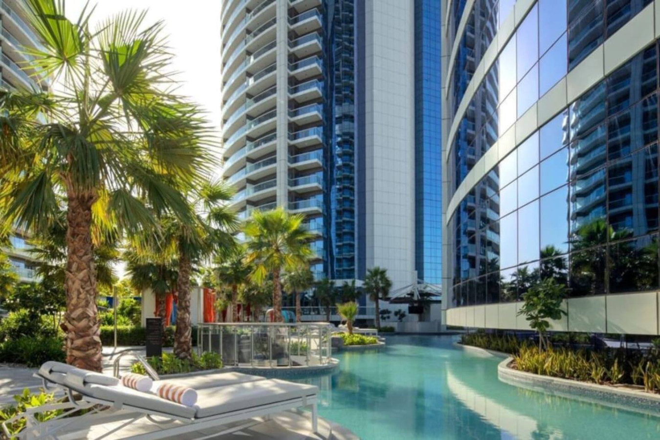 Amazing Paramount One bedroom image 23