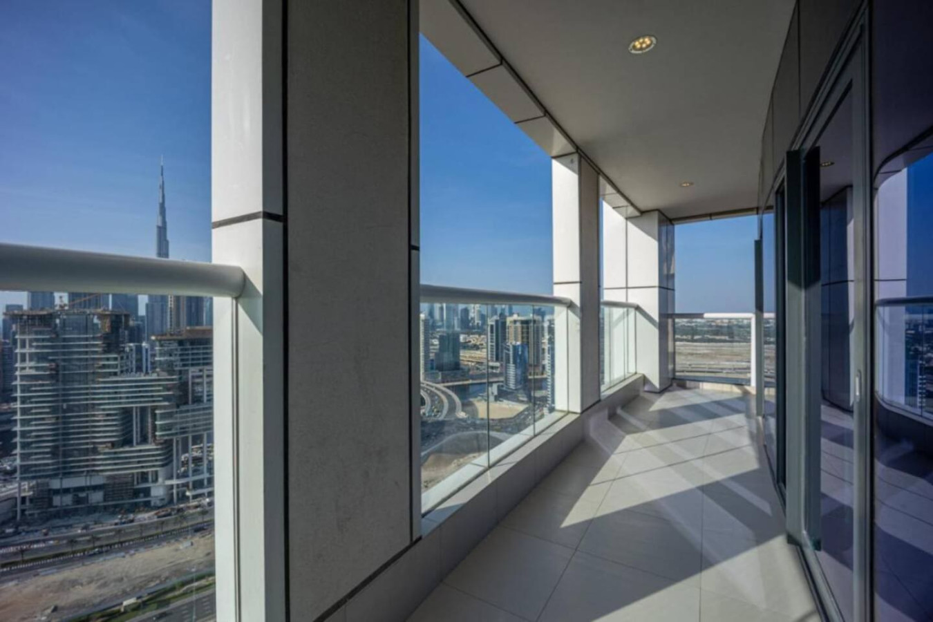 Elegant one bedroom with Burj Khalifa view image 5