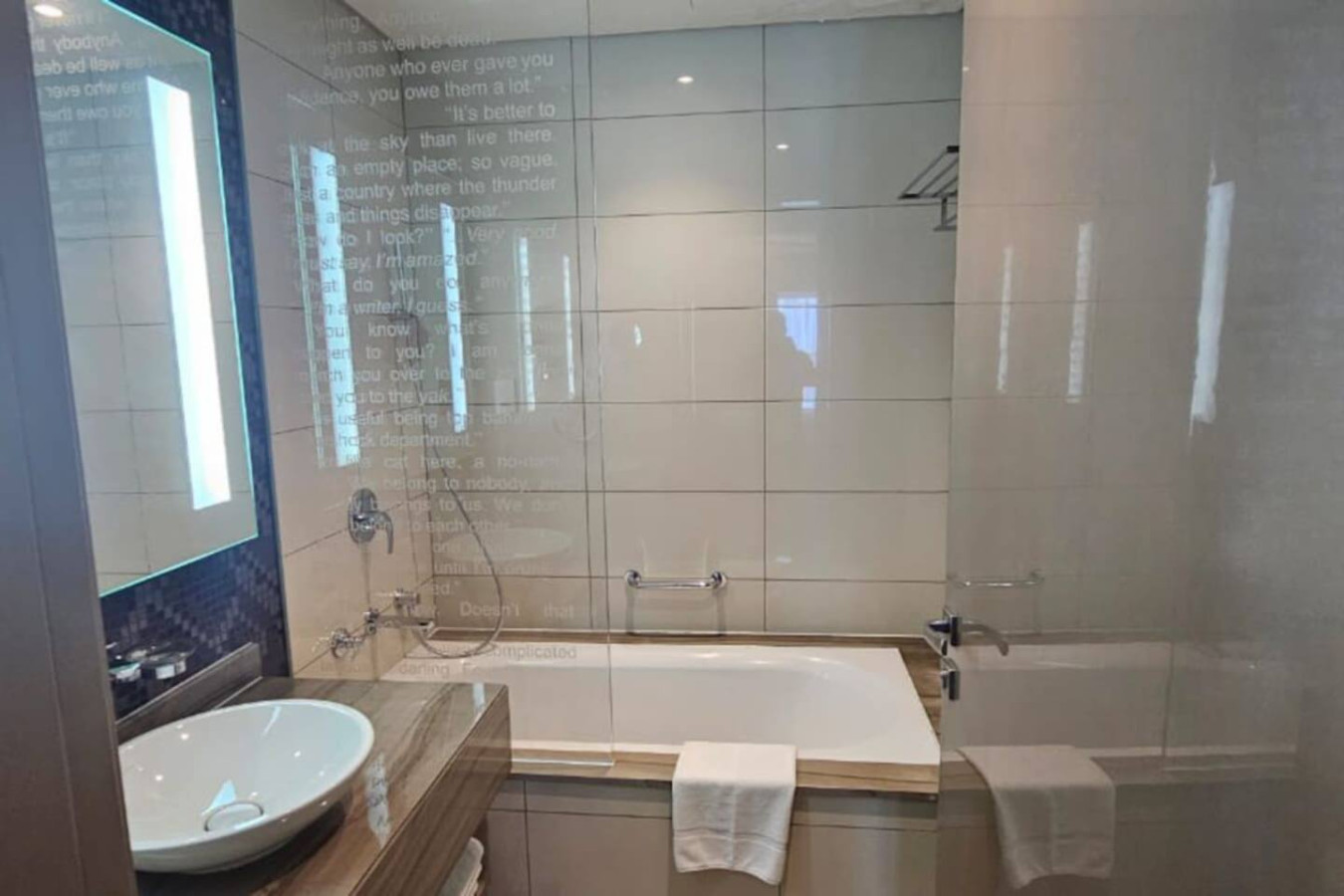 Elegant one bedroom with Burj Khalifa view image 21