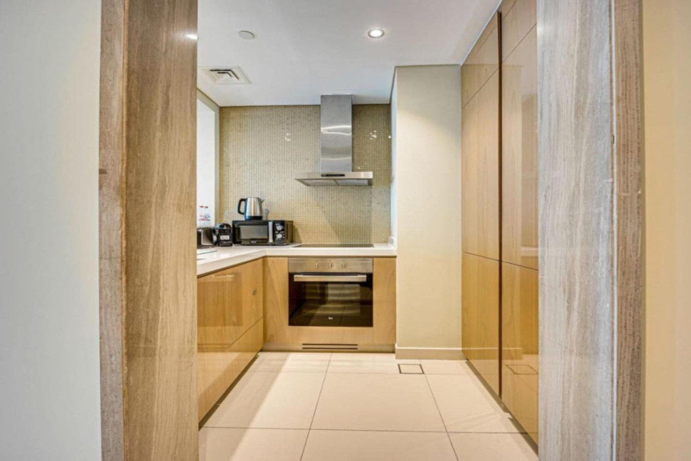 Elegant one bedroom with Burj Khalifa view image 11