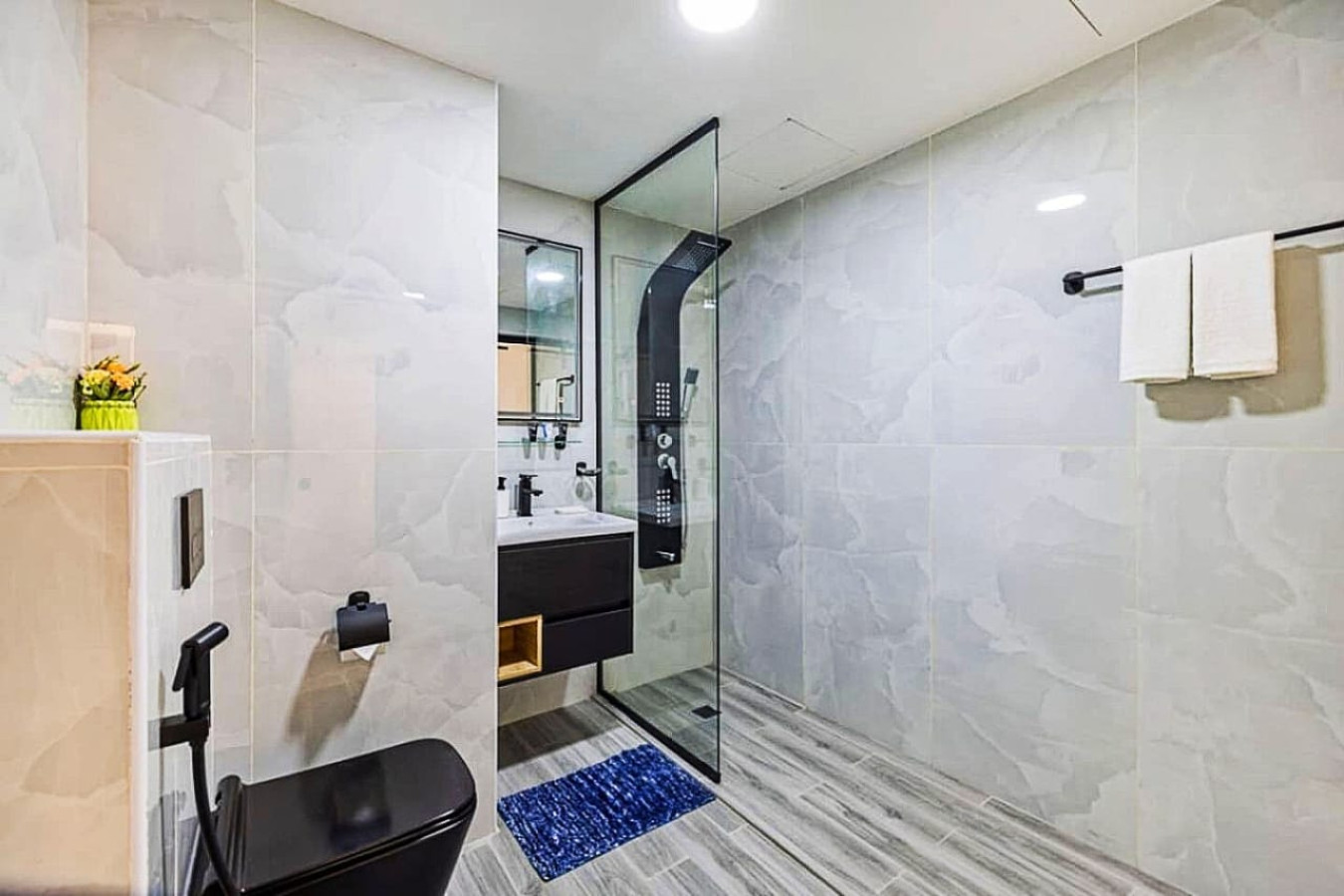 Upgraded 3BR with Jacuzzi at JBR image 14
