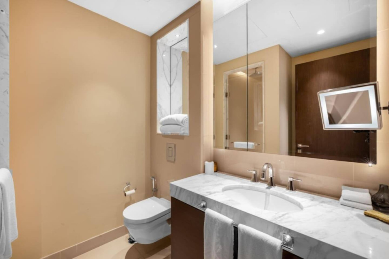 Luxury 2BR with Burj Khalifa View, at The Address image 15