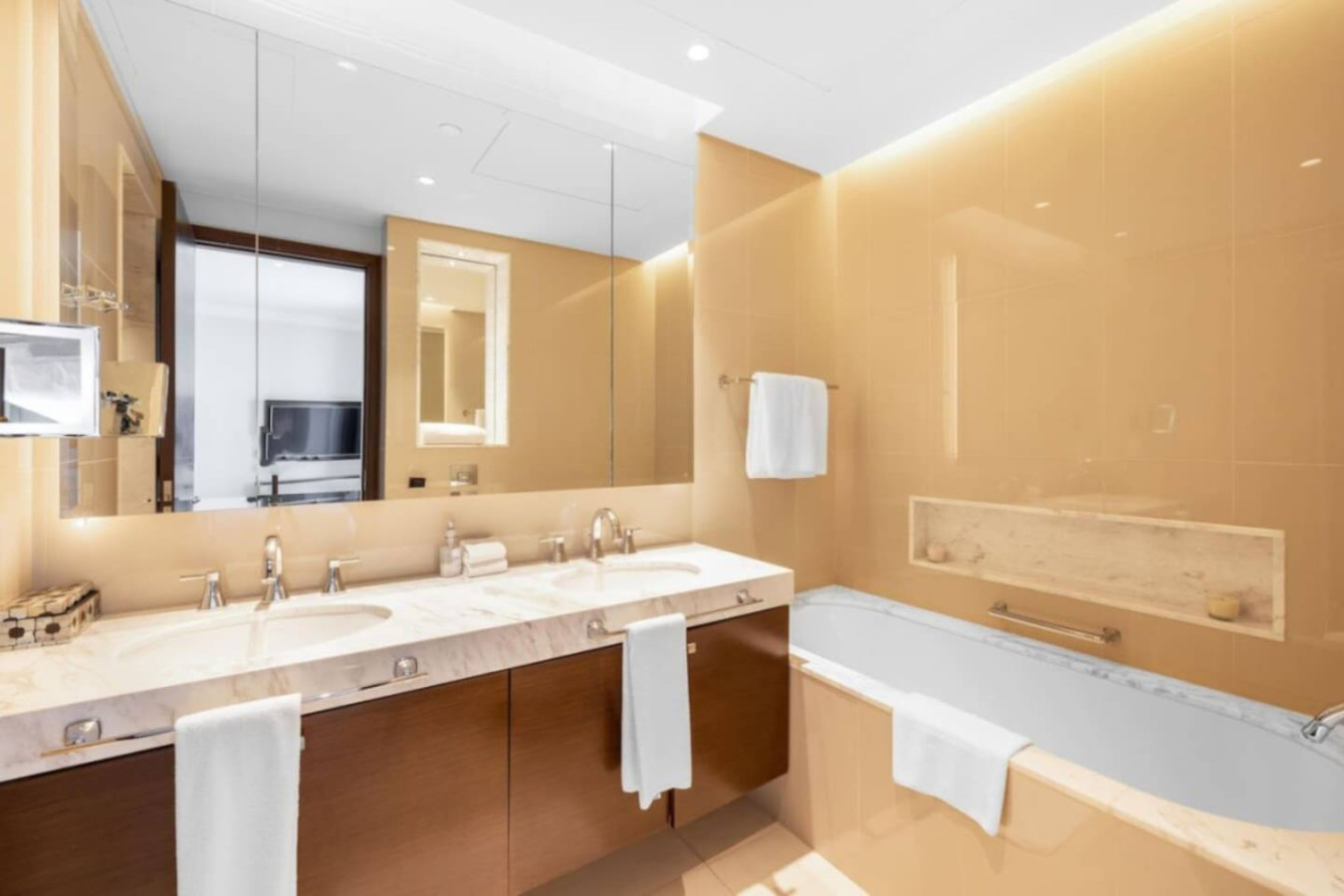Luxury 2BR with Burj Khalifa View, at The Address image 22