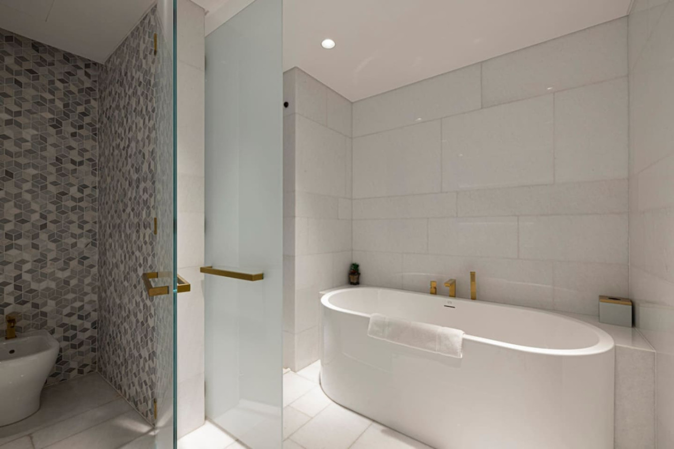 FIVE PALM One Bedroom Apartment image 15