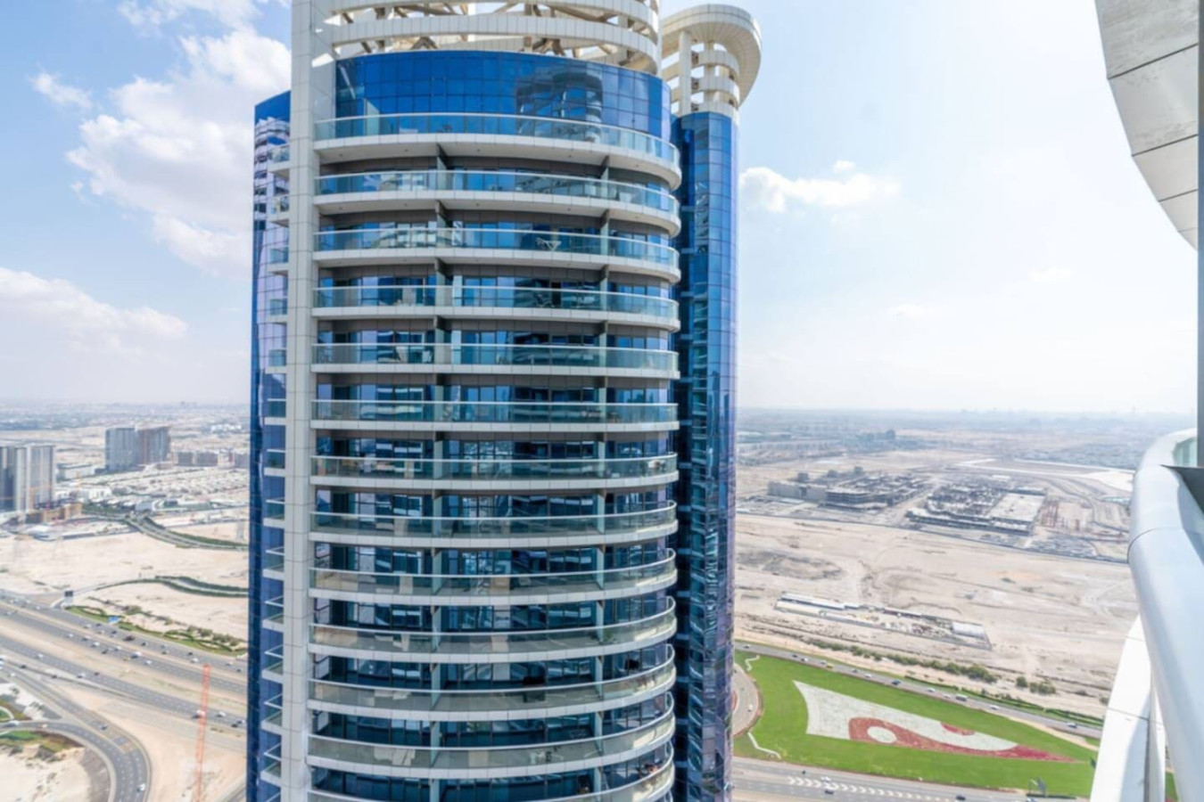 Luxury 2 Bedroom Apartment at Paramount Towers image 16