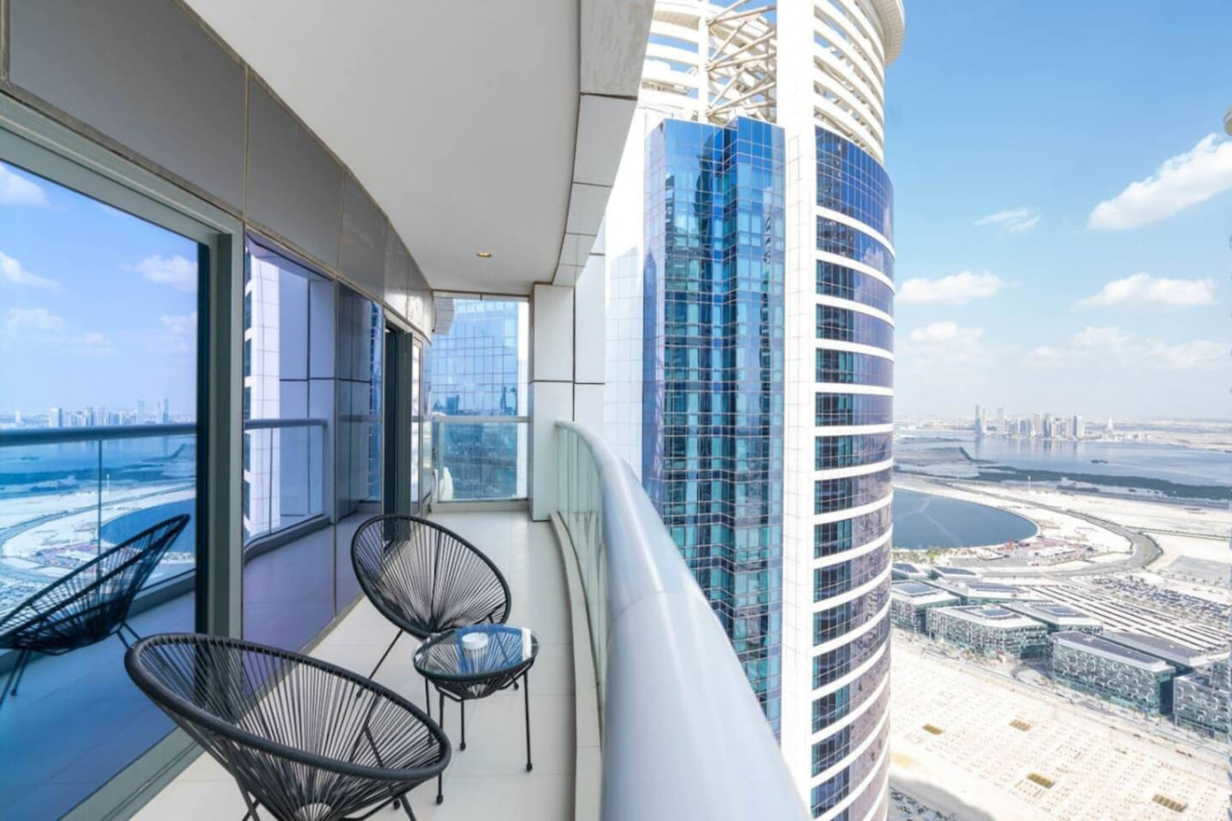 Luxury 2 Bedroom Apartment at Paramount Towers image 4