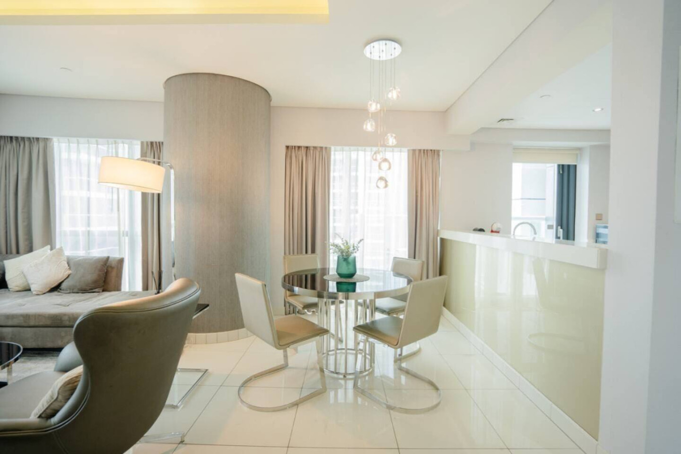 Luxury 2 Bedroom Apartment at Paramount Towers