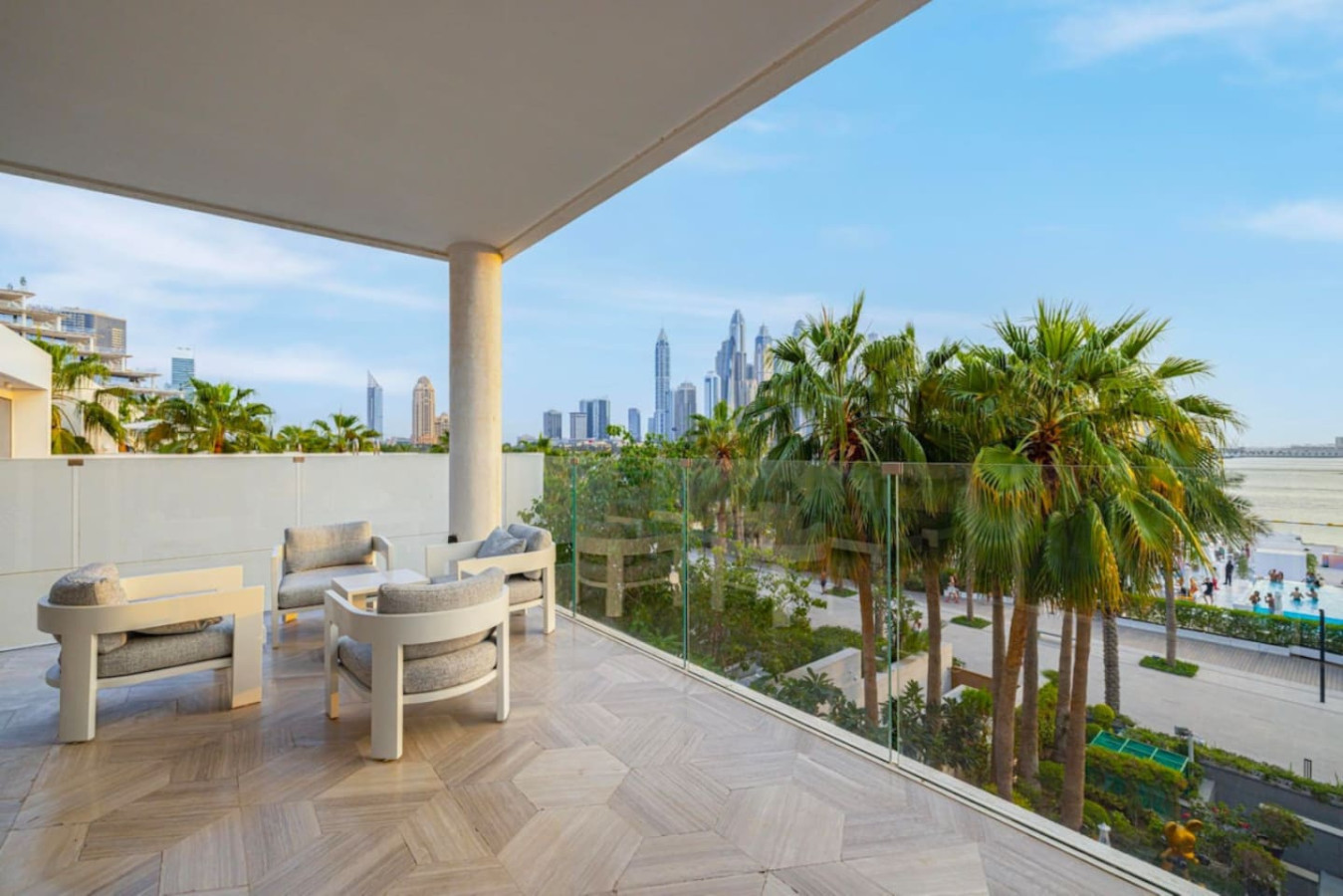 Luxury 4BR at FIVE Palm – Private Pool & Beach image 9