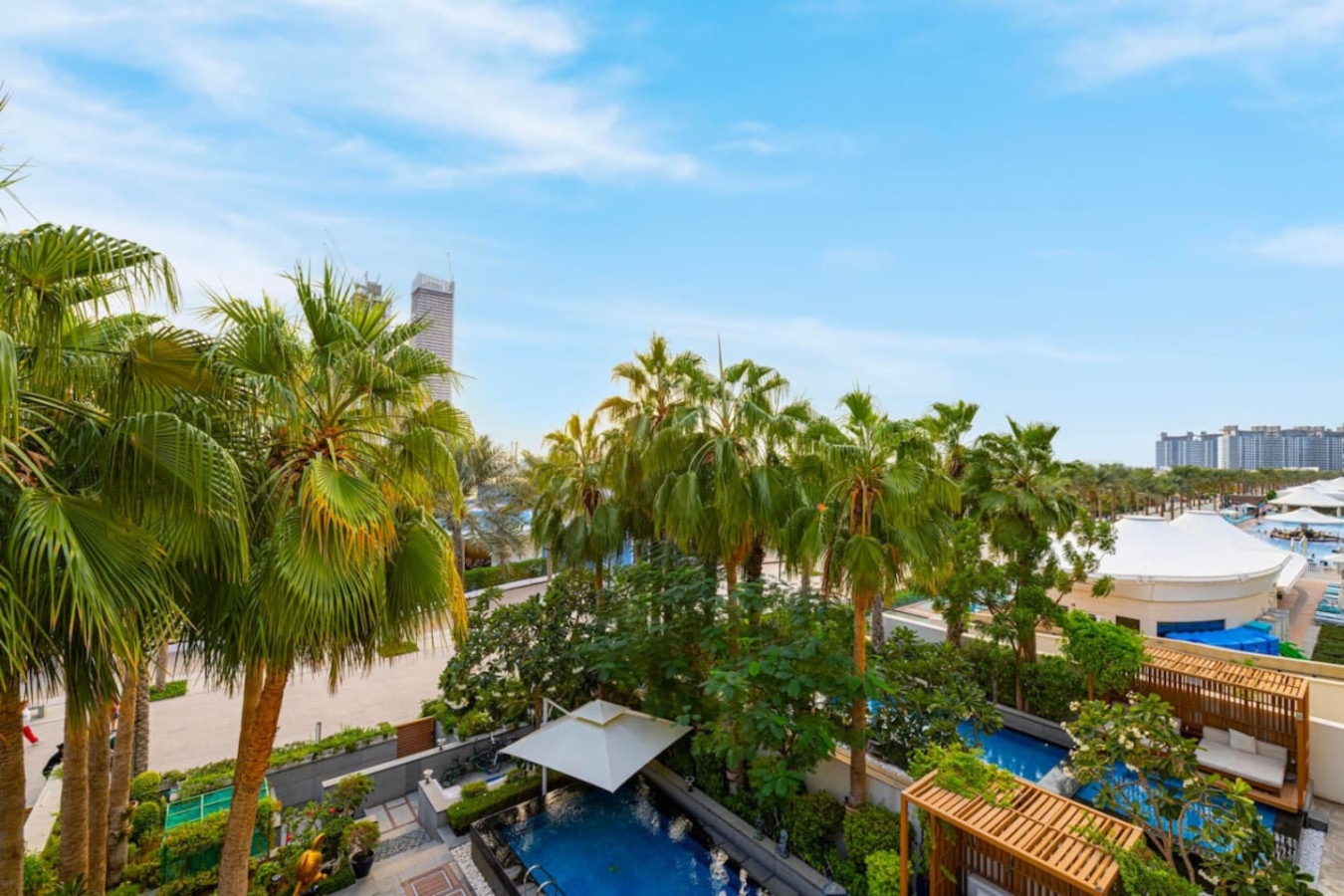 Luxury 4BR at FIVE Palm – Private Pool & Beach image 41