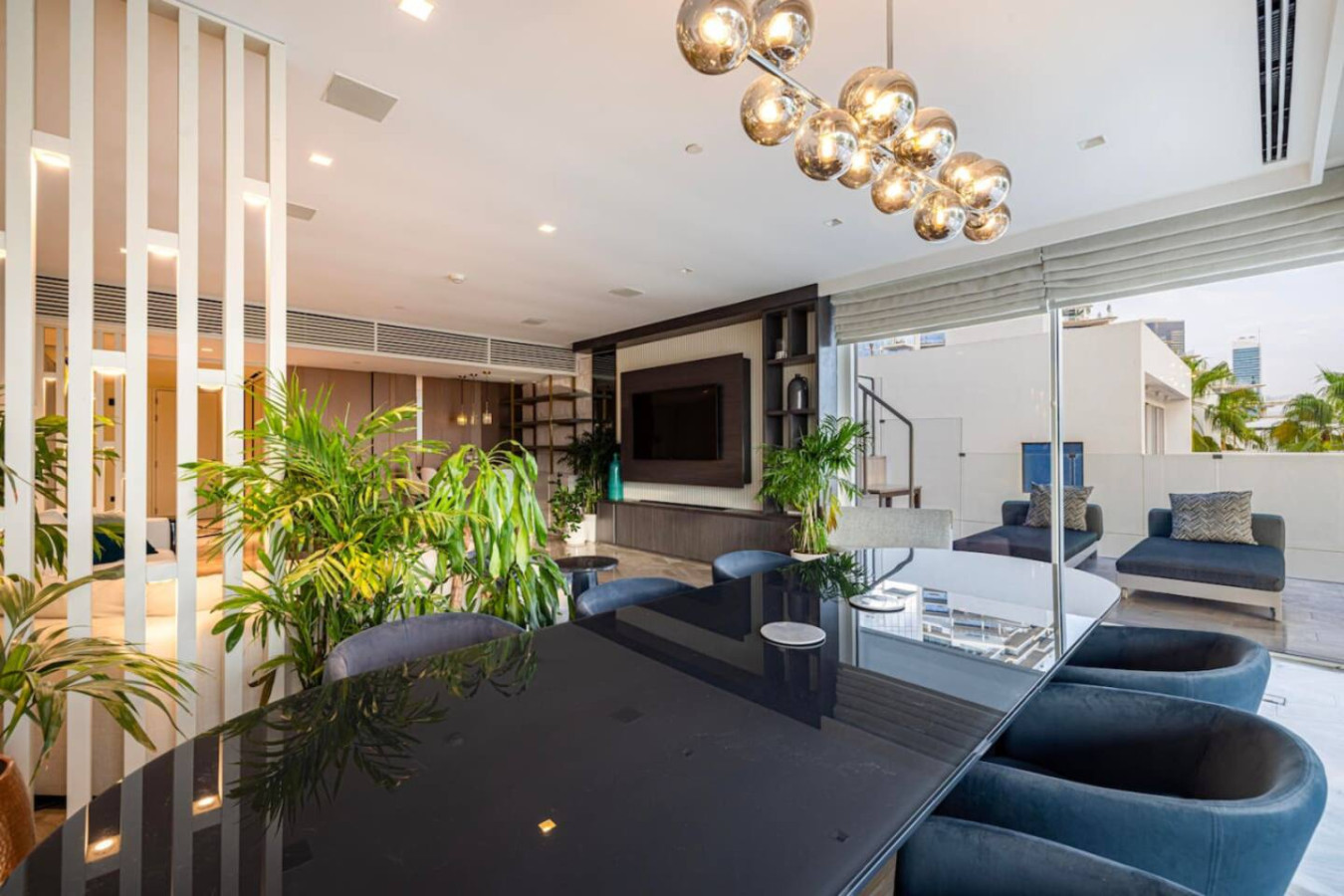 Luxury 4BR at FIVE Palm – Private Pool & Beach image 18