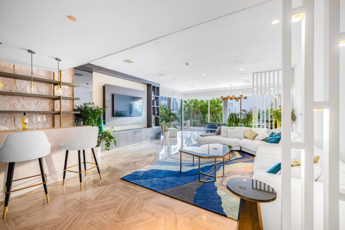 Luxury 4BR at FIVE Palm – Private Pool & Beach
