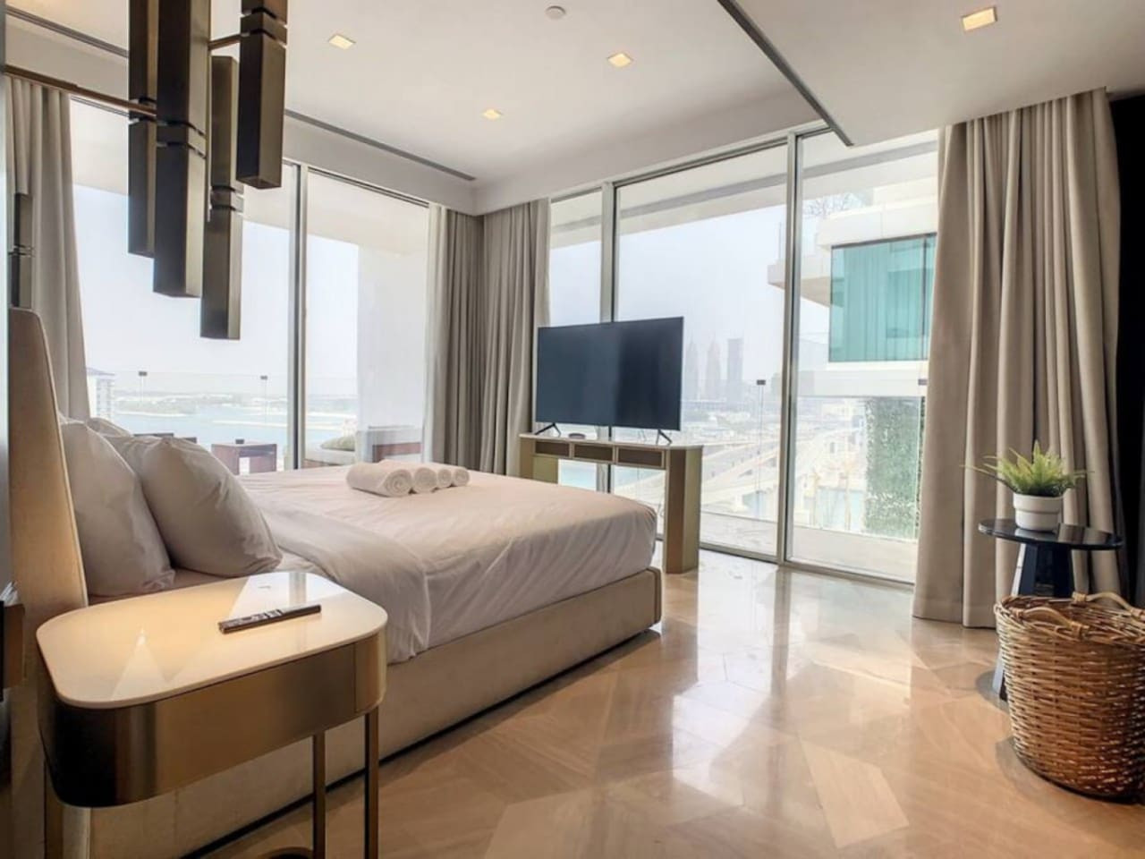 Luxury Five Palm 2BR with Burj Views image 12