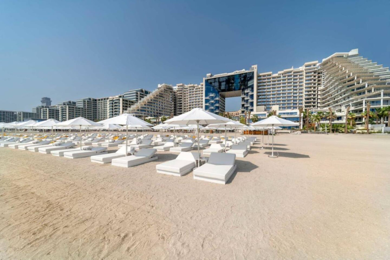 Luxury Five Palm 2BR with Burj Views