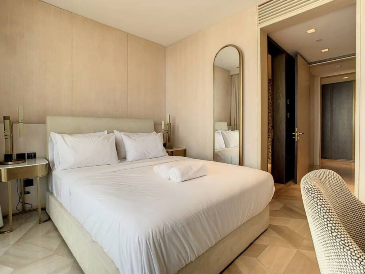 Luxury Five Palm 2BR with Burj Views image 11