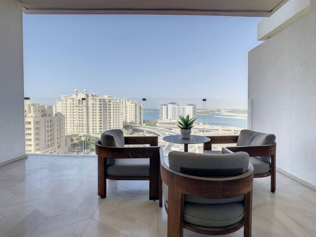 Luxury Five Palm 2BR with Burj Views image 18