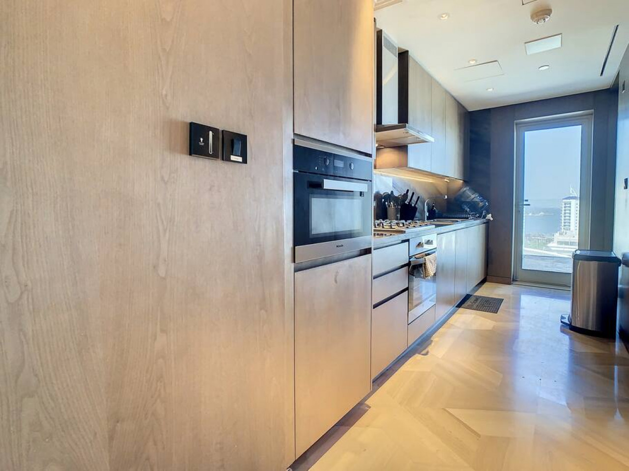 Luxury Five Palm 2BR with Burj Views image 30