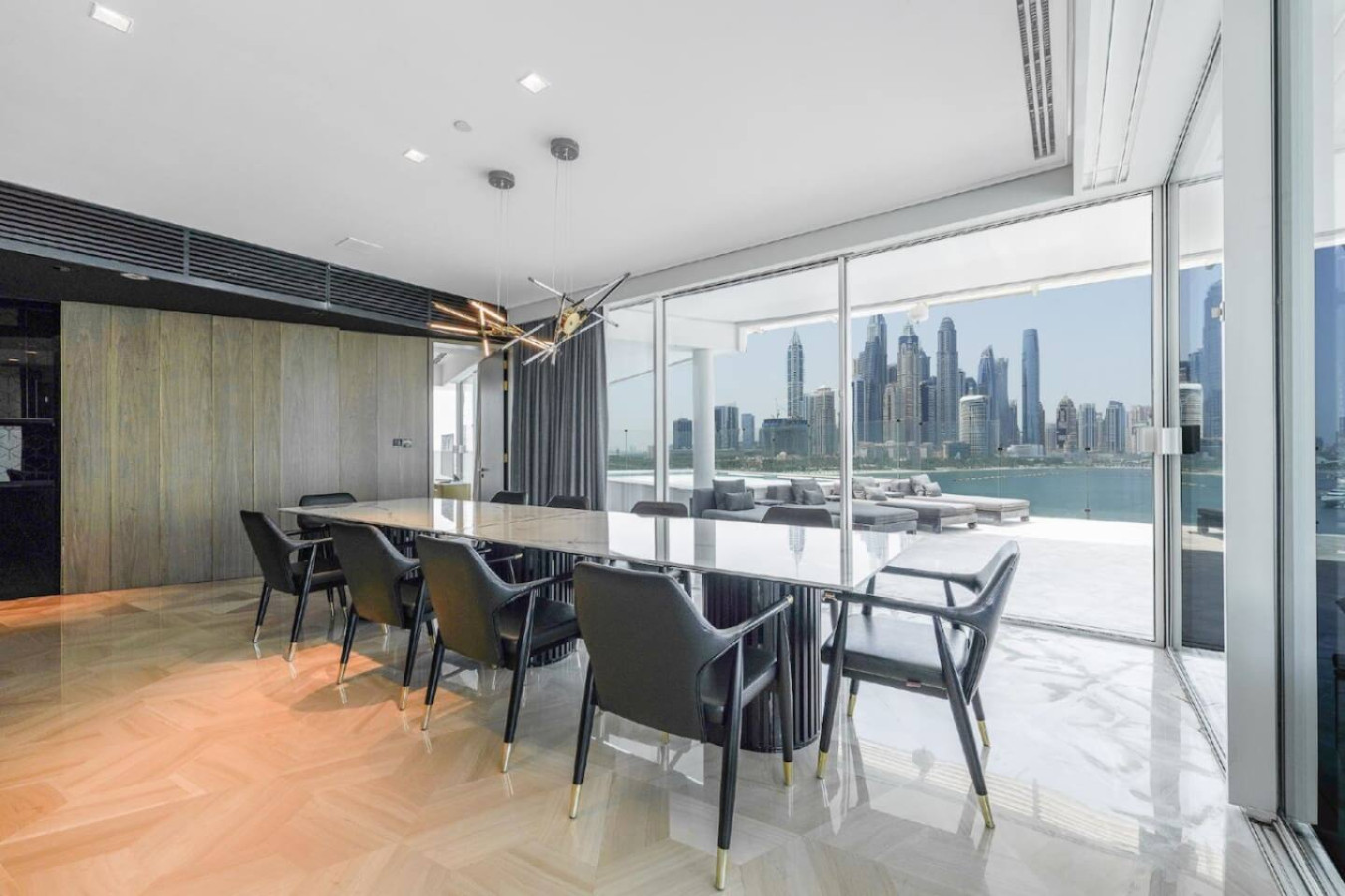 Luxury 4BR Penthouse @ FIVE Palm with Private Pool image 5