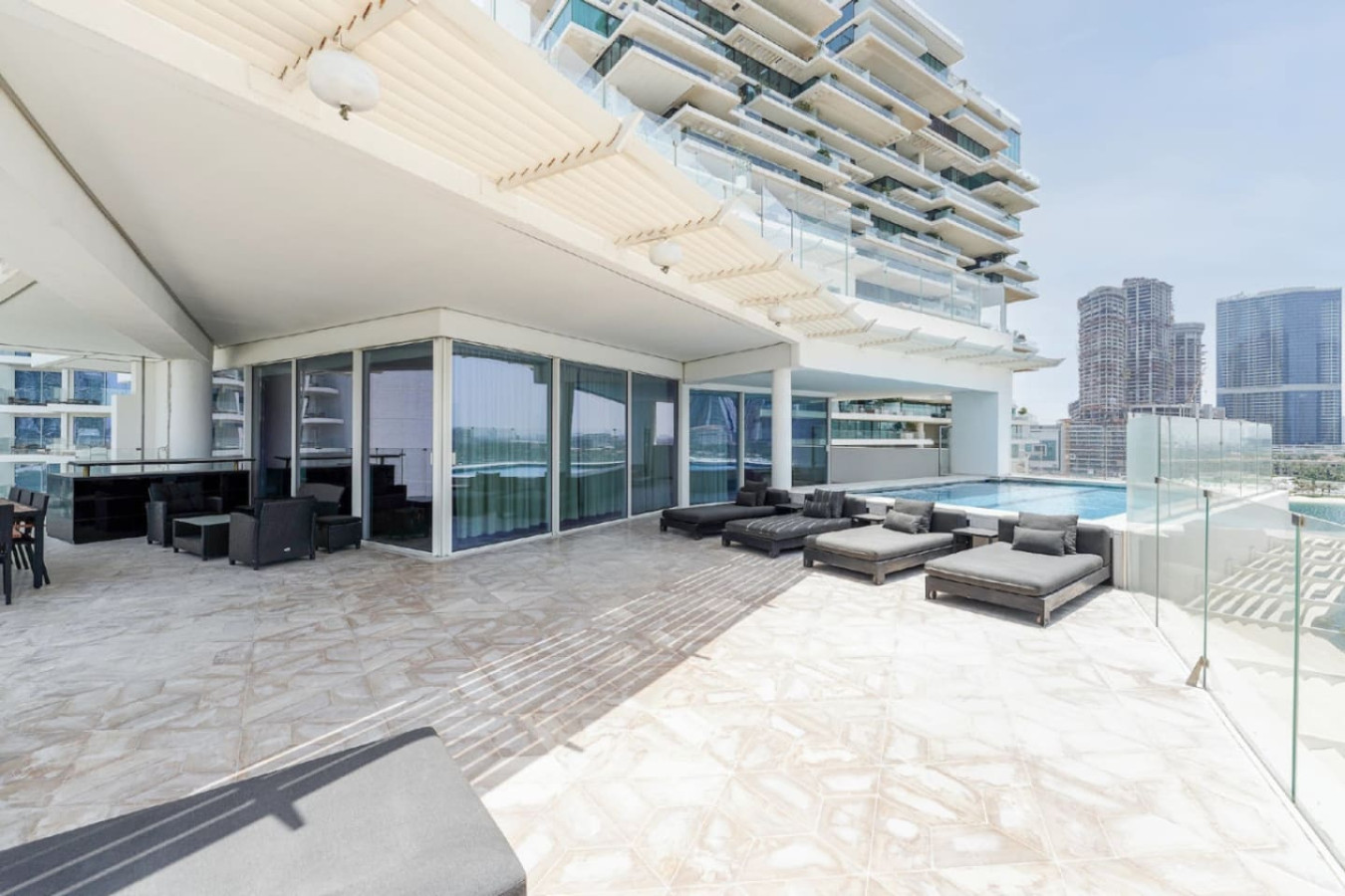 Luxury 4BR Penthouse @ FIVE Palm with Private Pool image 25