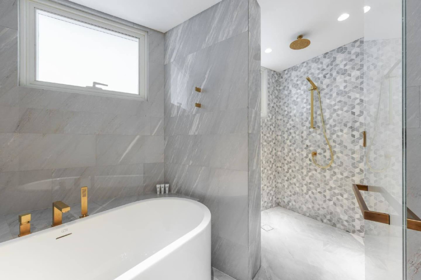 Luxury 4BR Penthouse @ FIVE Palm with Private Pool image 17