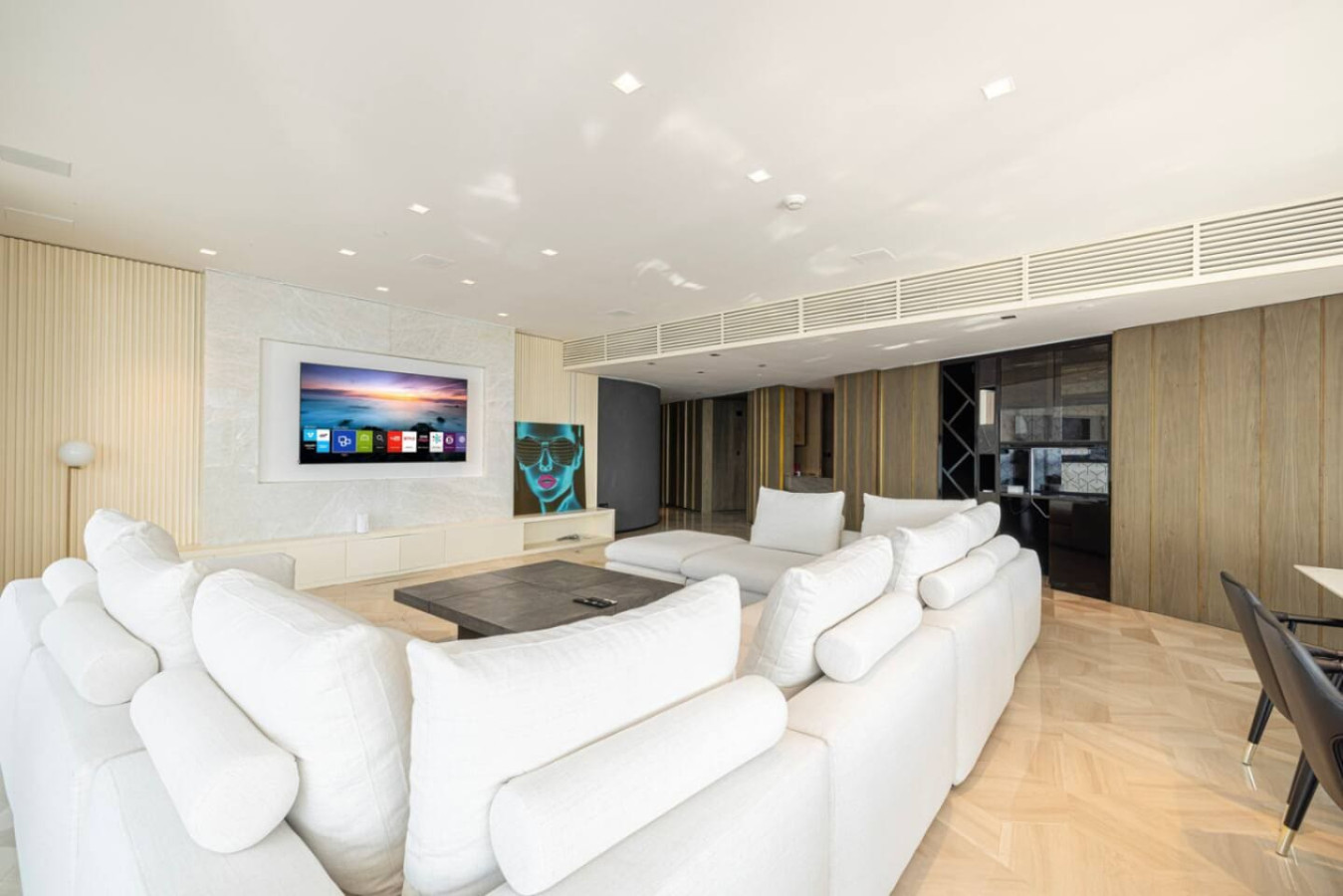Luxury 4BR Penthouse @ FIVE Palm with Private Pool image 30