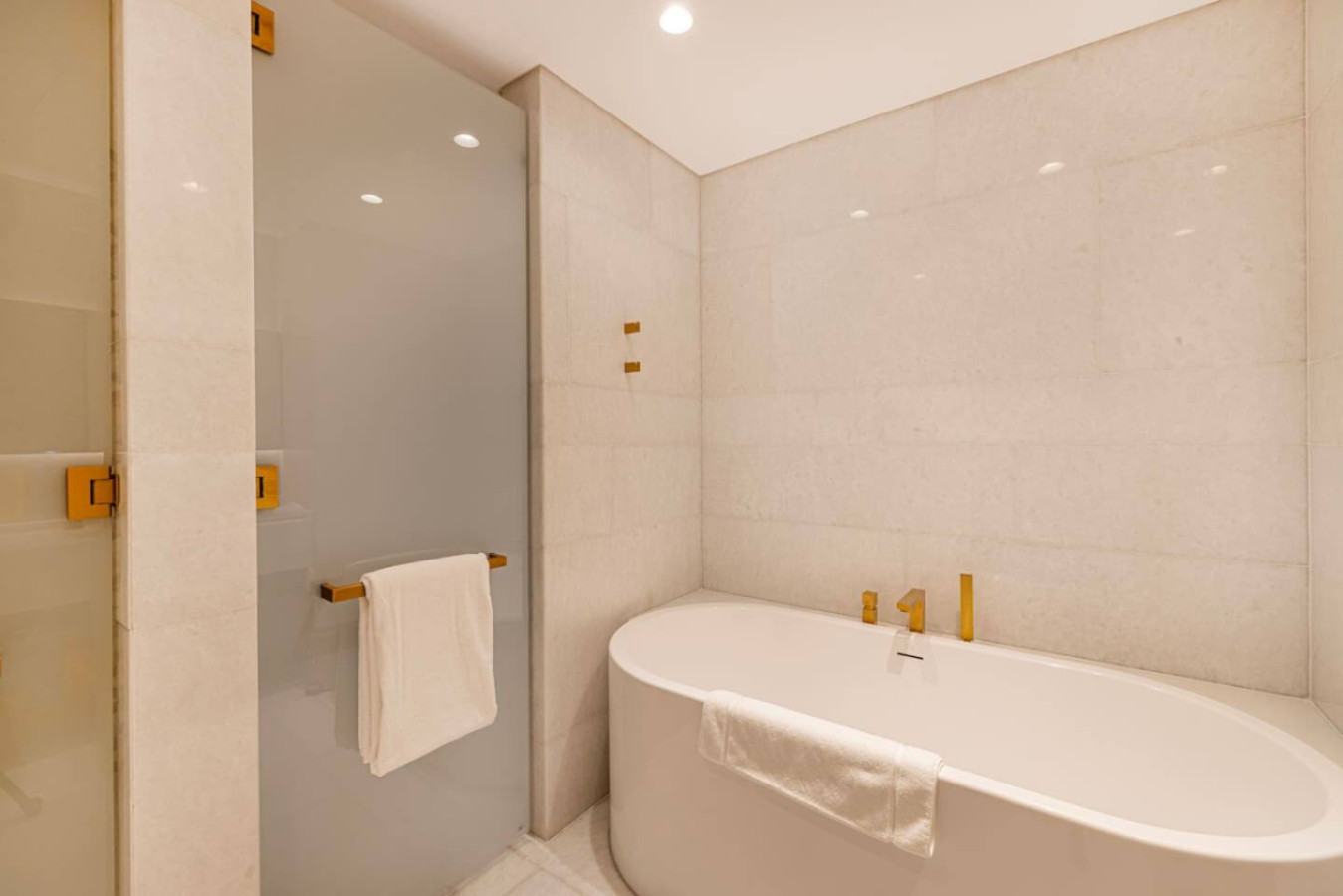 Luxury Sea view 2 bedroom Apartment at FIVE Palm image 33