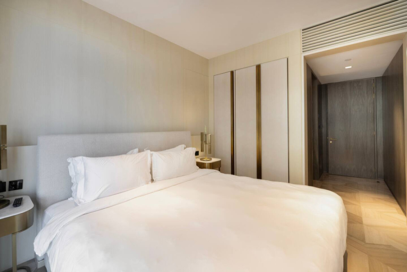 FIVE Palm Luxury 2BR with Sea View image 11