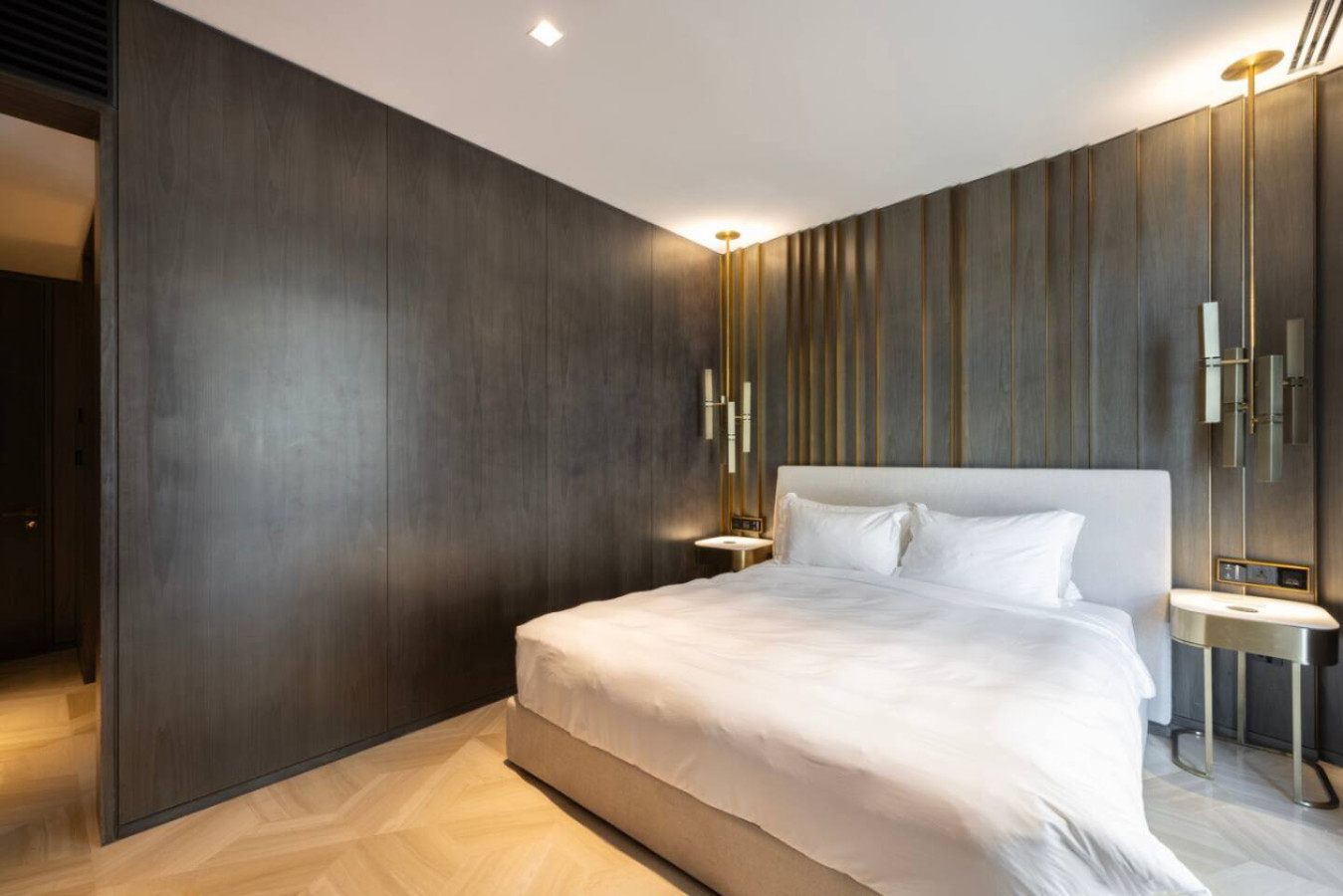 FIVE Palm Luxury 2BR with Sea View image 16
