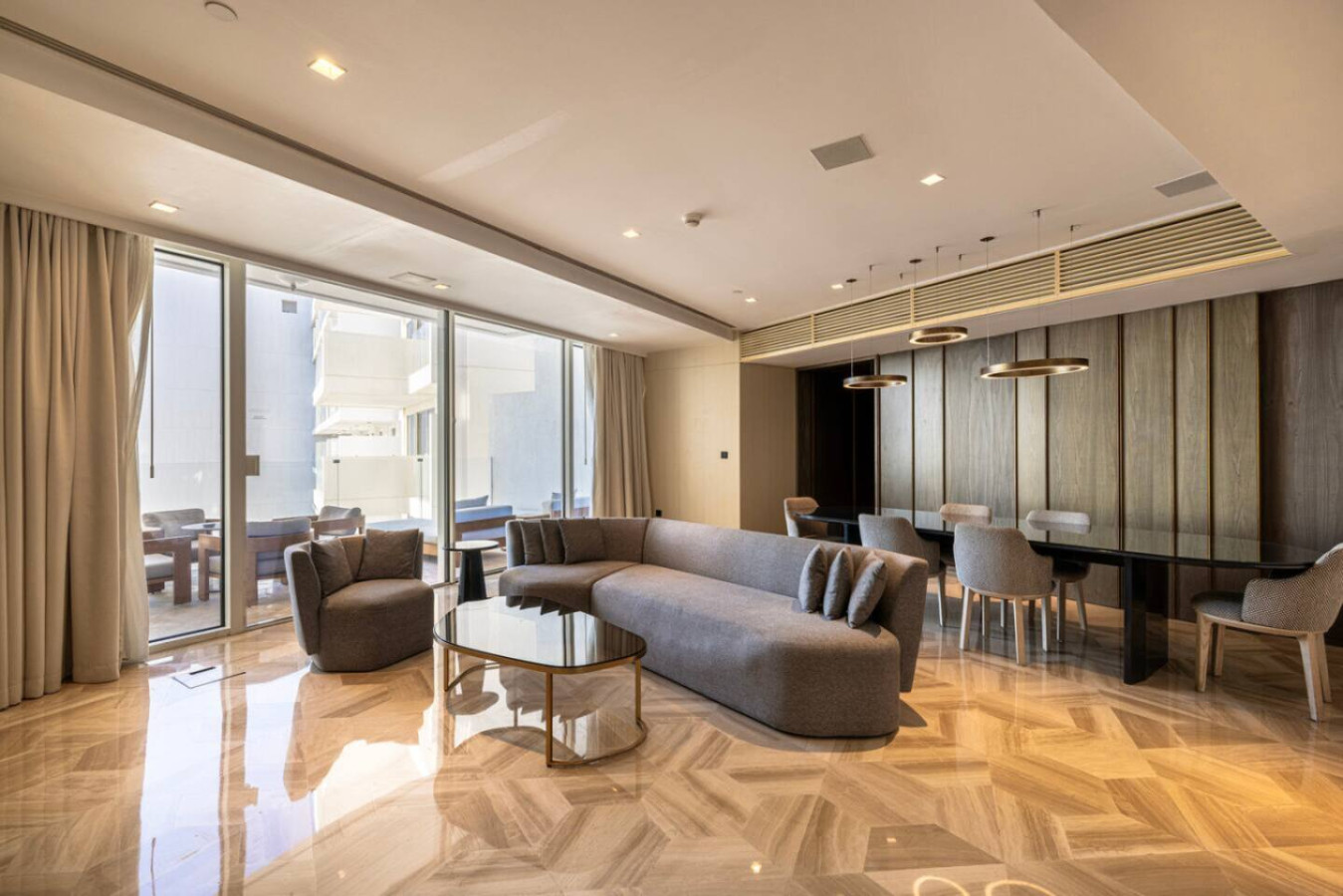 FIVE Palm Luxury 2BR with Sea View image 2