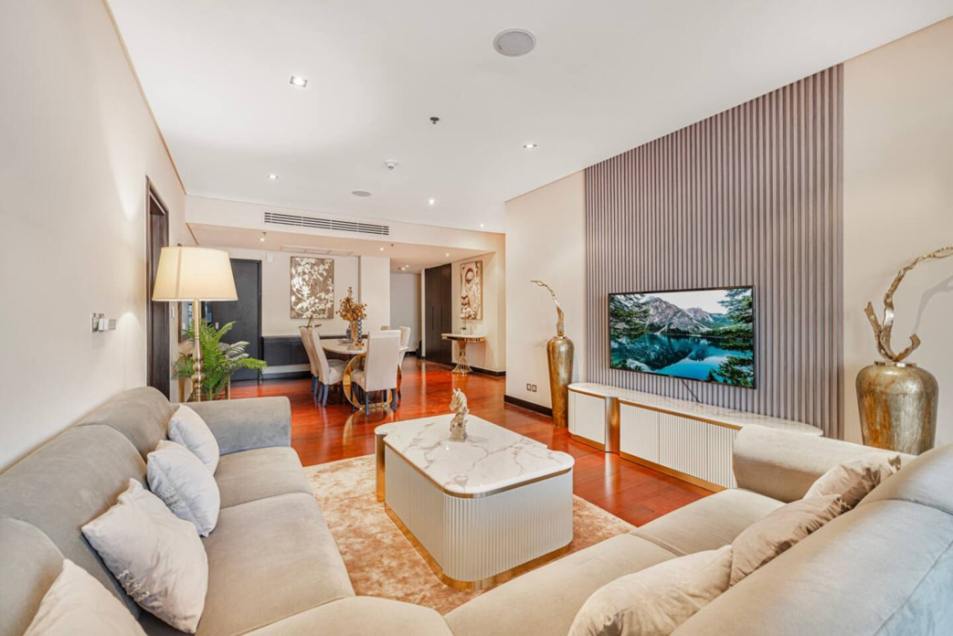 Luxury 2BR at Anantara Burj View image 3