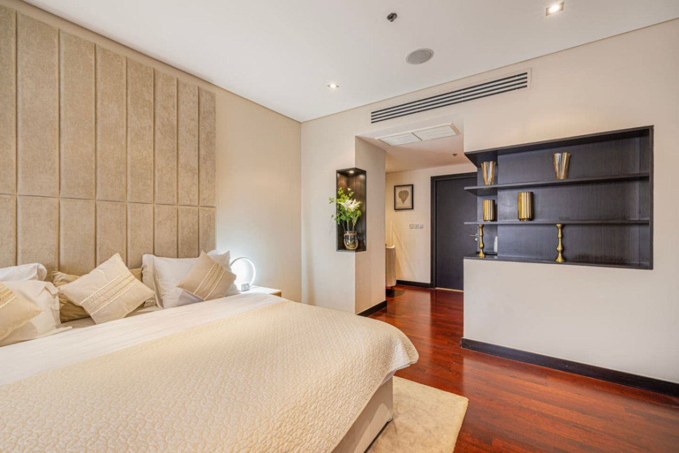 Luxury 2BR at Anantara Burj View image 4