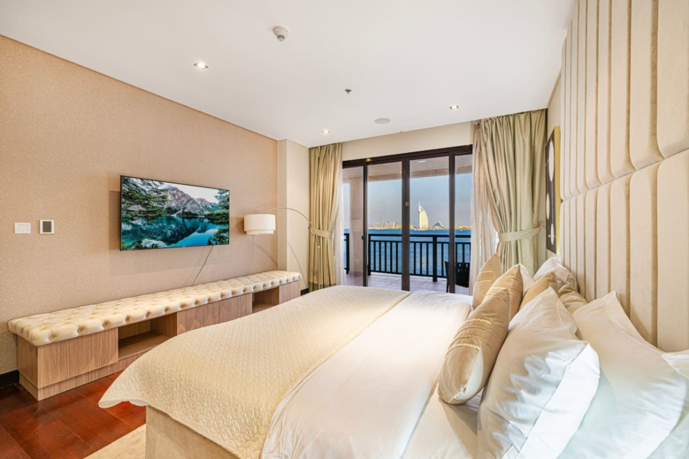 Luxury 2BR at Anantara Burj View image 2