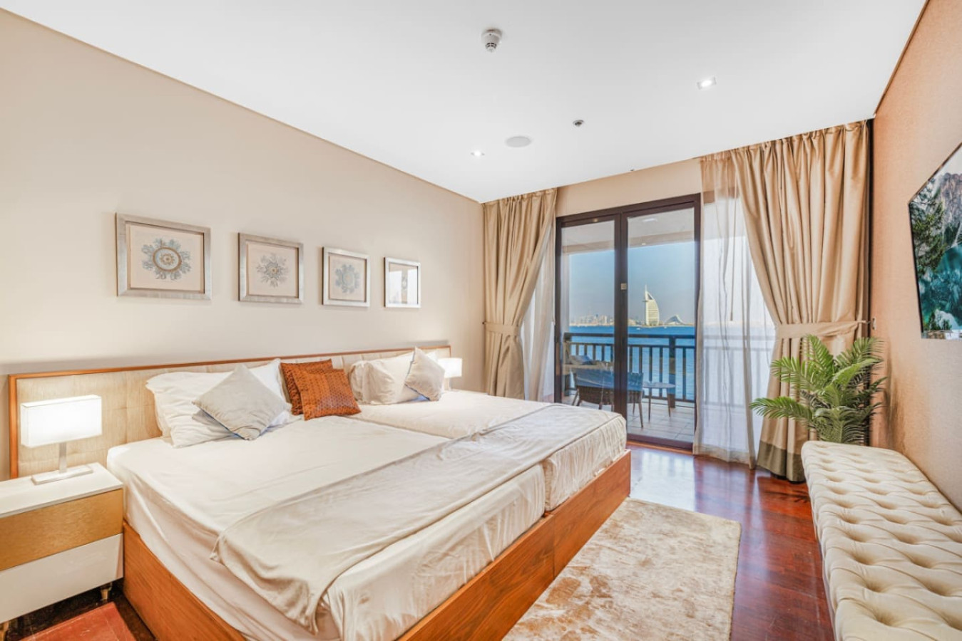 Luxury 2BR at Anantara Burj View image 18