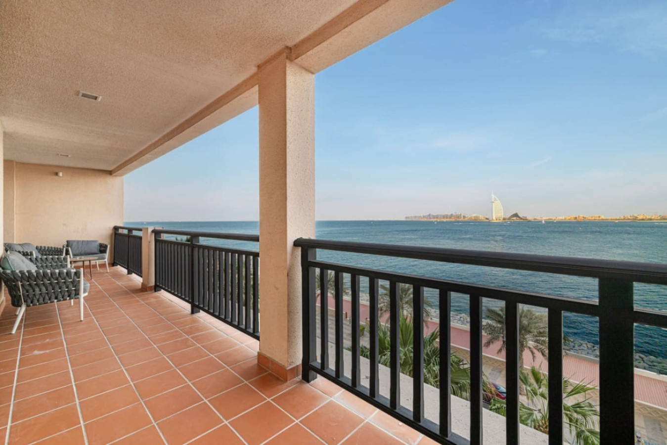 Luxury 2BR at Anantara Burj View image 33