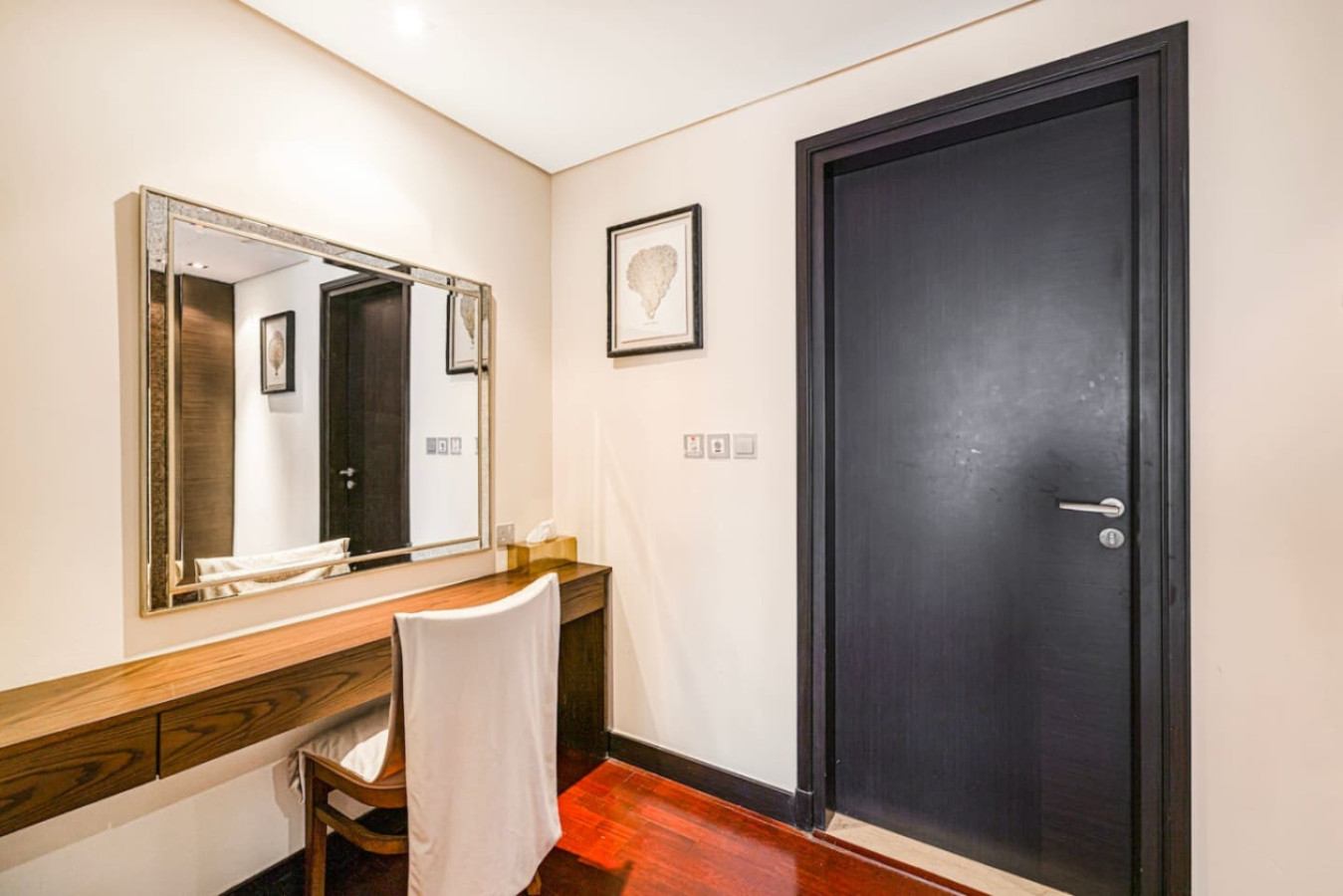 Luxury 2BR at Anantara Burj View image 32