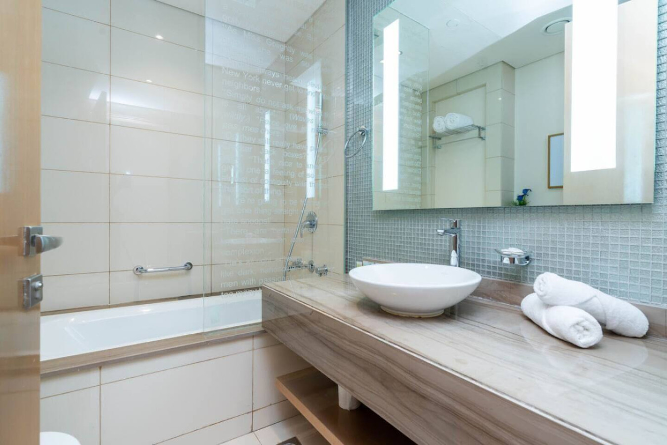 Luxury 2BR at Paramount Towers | High Floor image 23