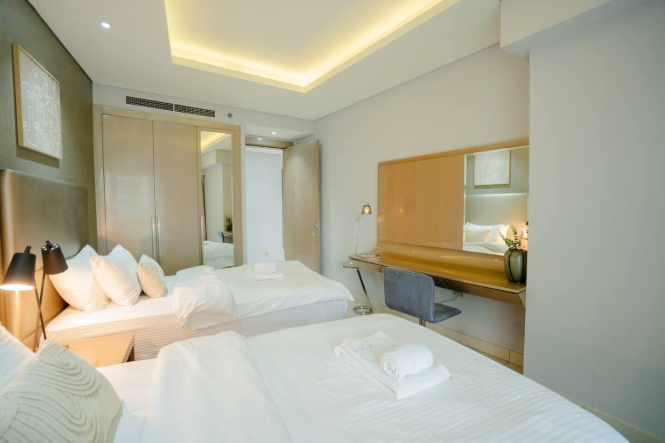 Luxury 2BR at Paramount Towers | High Floor image 22