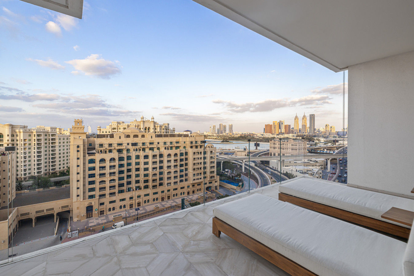 Luxury 3BR Suite at FIVE Palm Jumeirah image 44
