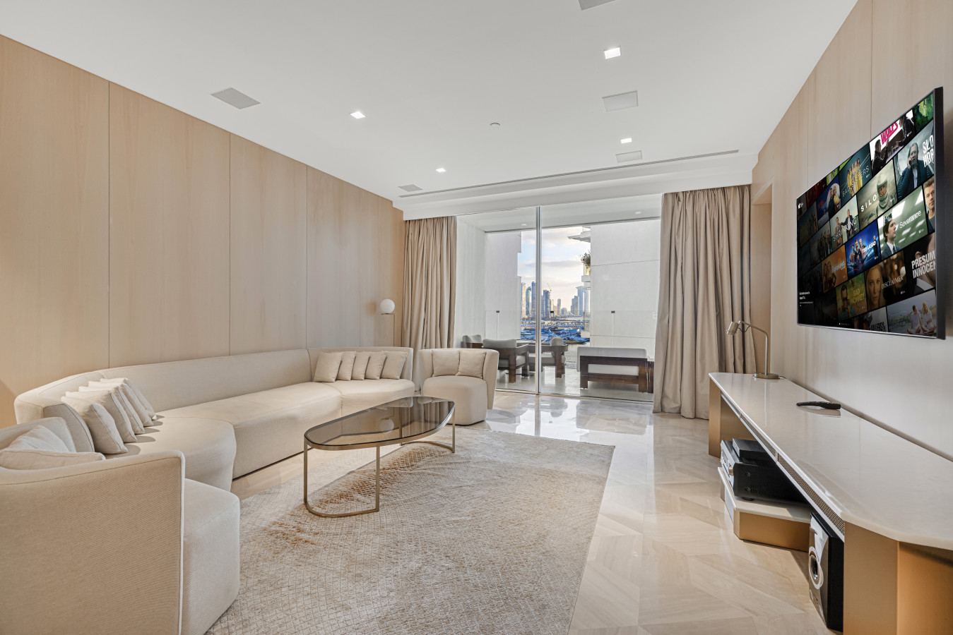 Luxury 3BR Suite at FIVE Palm Jumeirah image 40